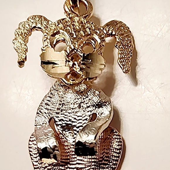 14k Gold Tri Color Moveable Suprised Bunny Pendant 🐰 - Picture 5 of 9